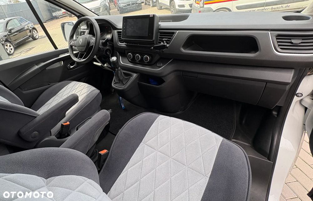 Renault Trafic - 8