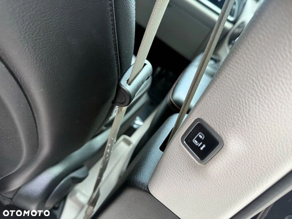 Chrysler Pacifica - 19