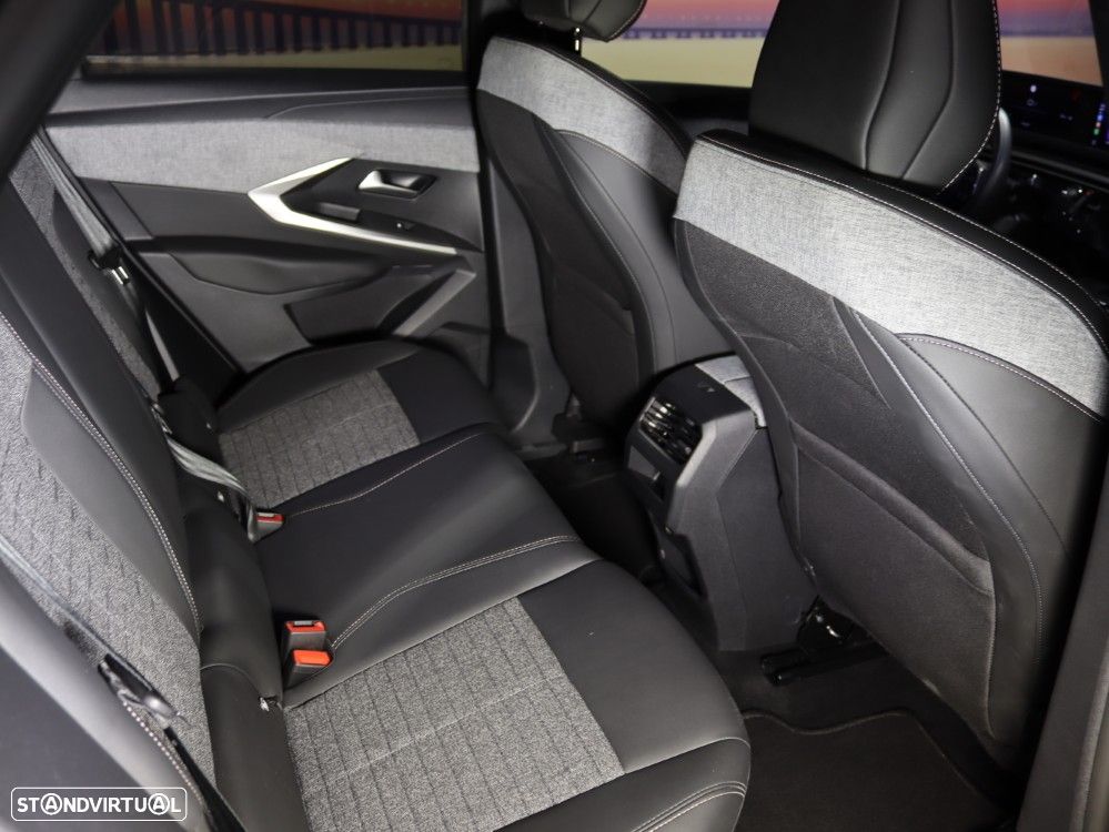 Peugeot 3008 1.2 Hybrid Allure e-DCS6 - 13