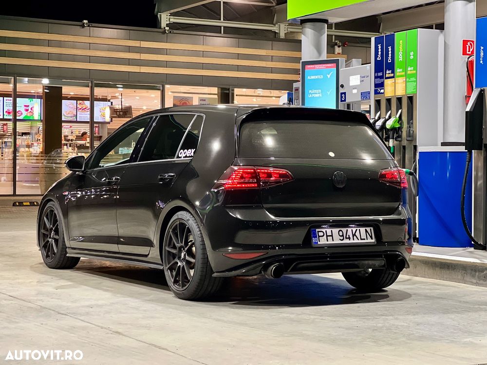 Volkswagen Golf 2.0 TSI BMT 4Mot DSG R - 20