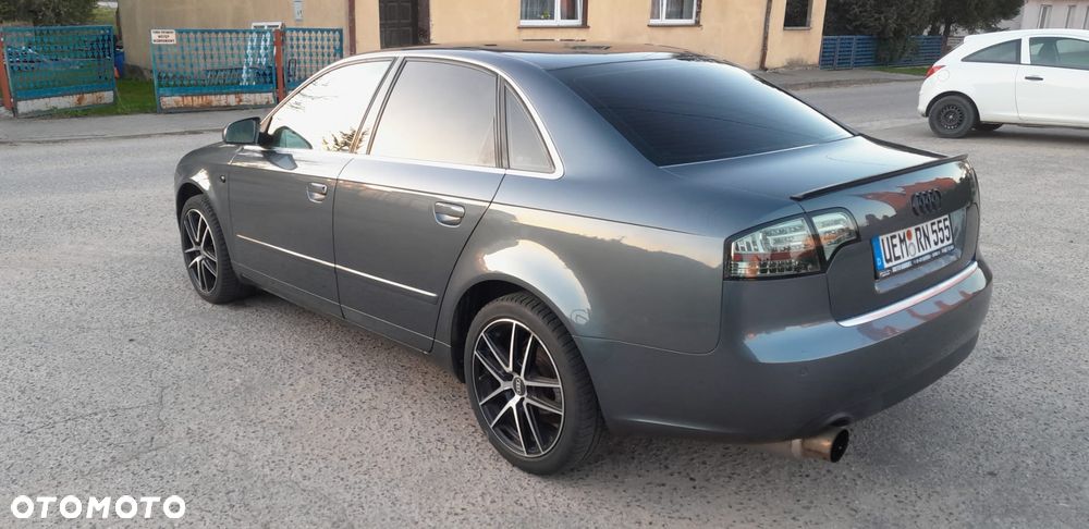 Audi A4 Limousine - 7