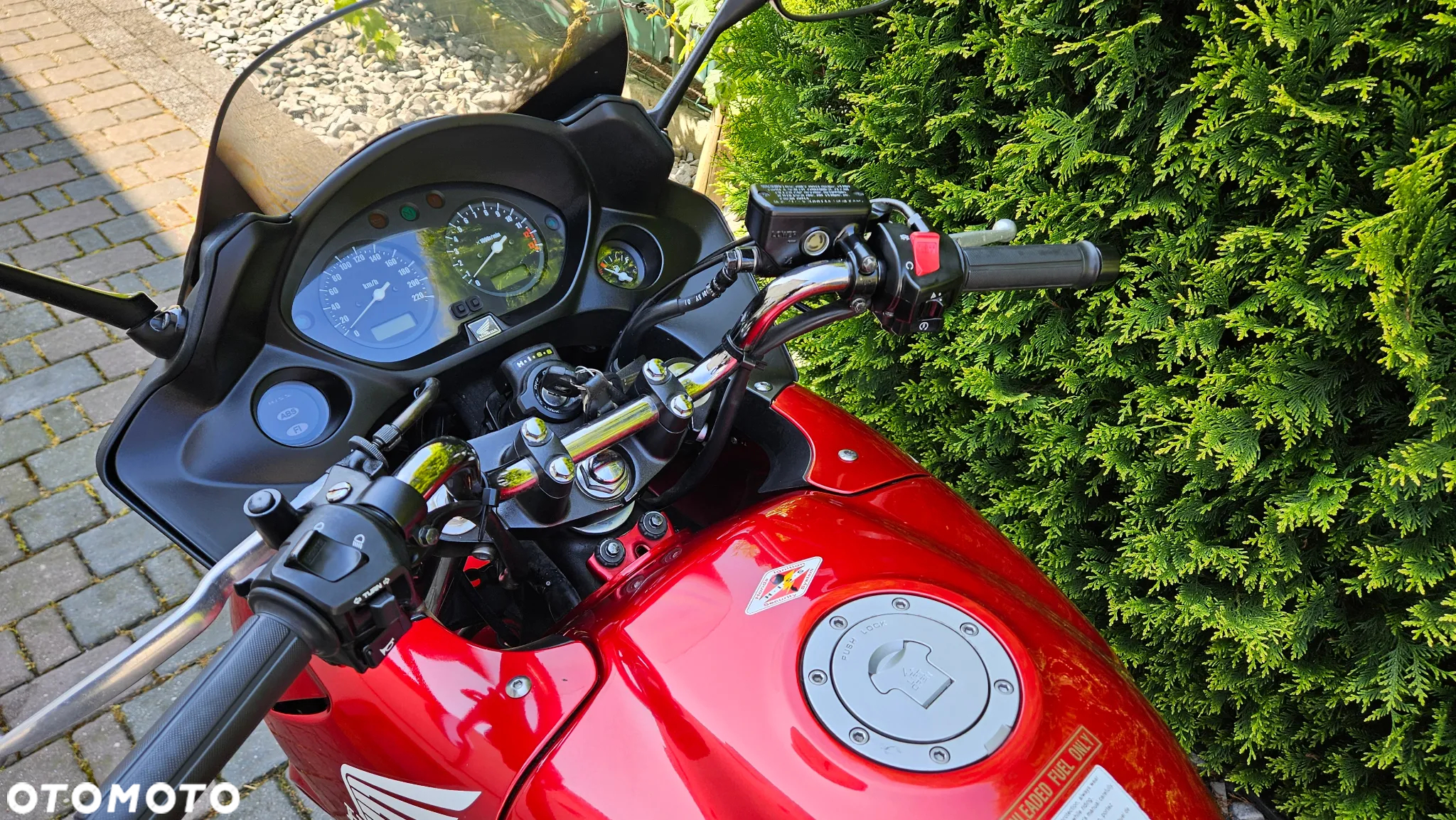 Honda CBF - 11