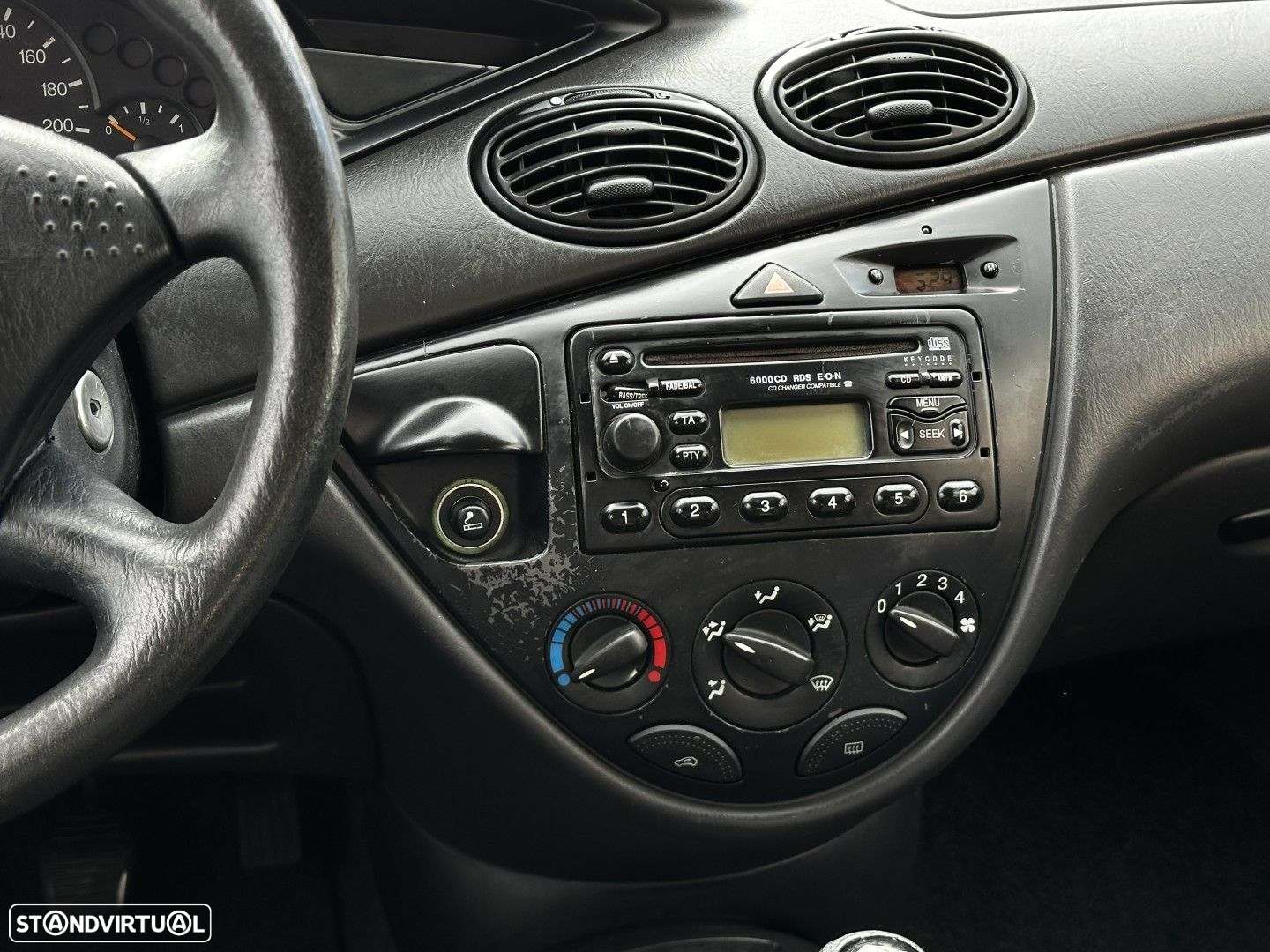 Ford Focus SW 1.4 Ambiente - 13