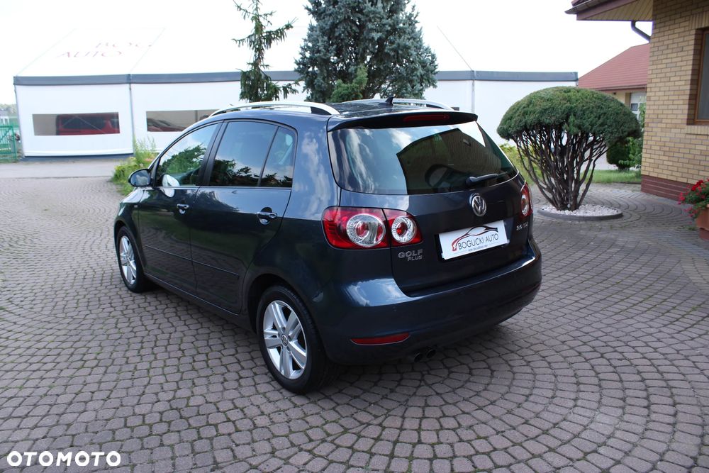 Volkswagen Golf 2.0 TDI DPF MATCH - 5