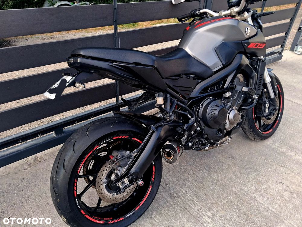 Yamaha MT - 7