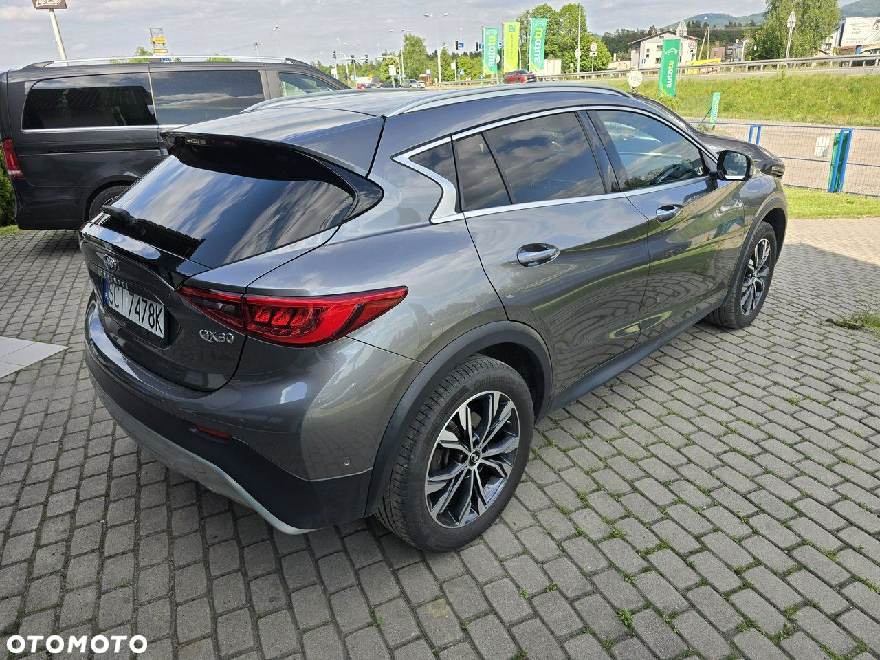 Infiniti QX30 2.0t Premium AWD 7DCT - 6