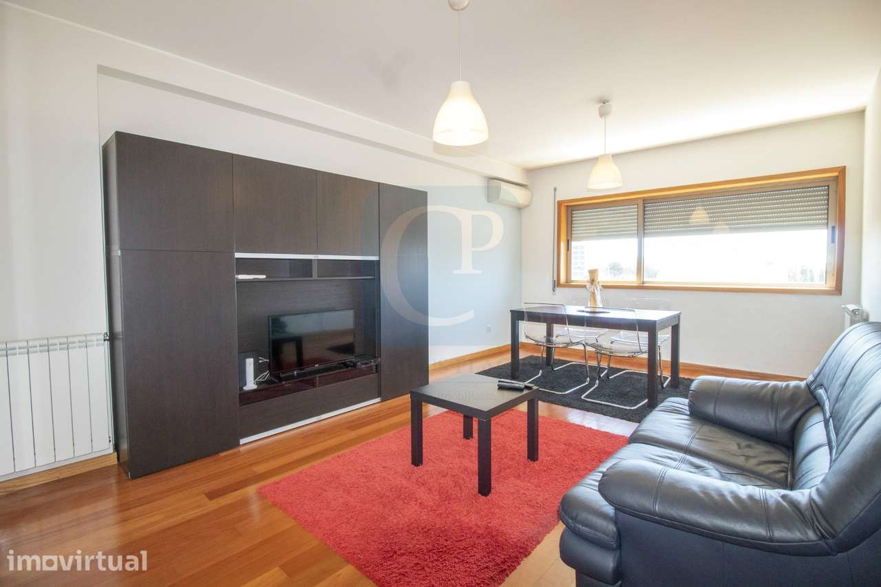 Apartamento T1 junto ao Hospital de S. João - Grande imagem: 3/16