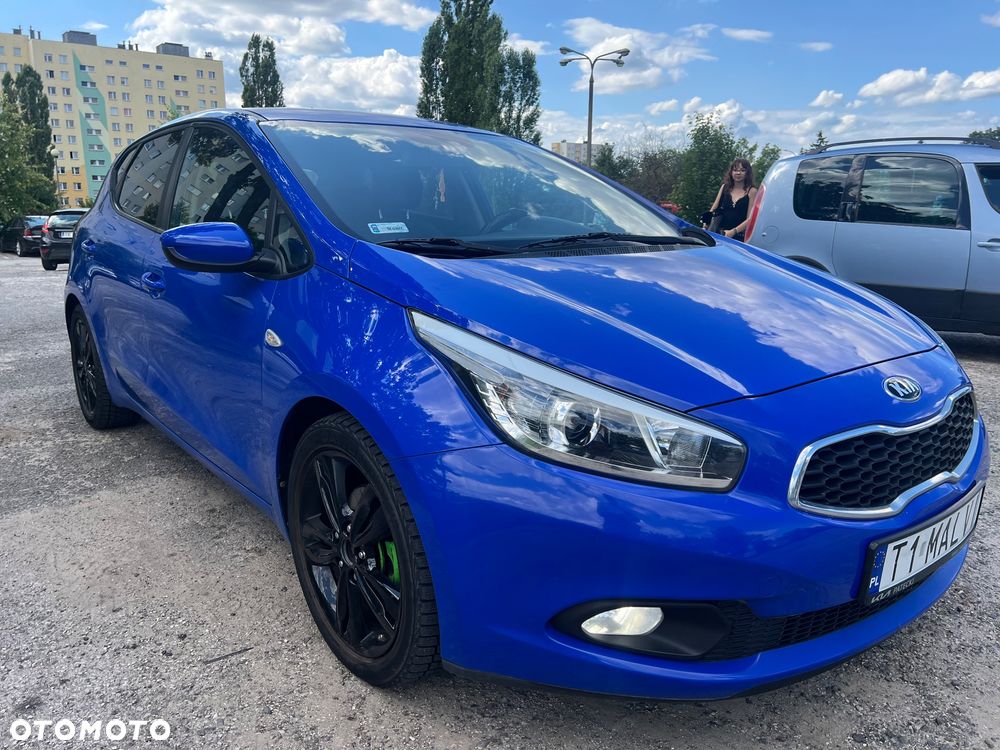 Kia Ceed - 13