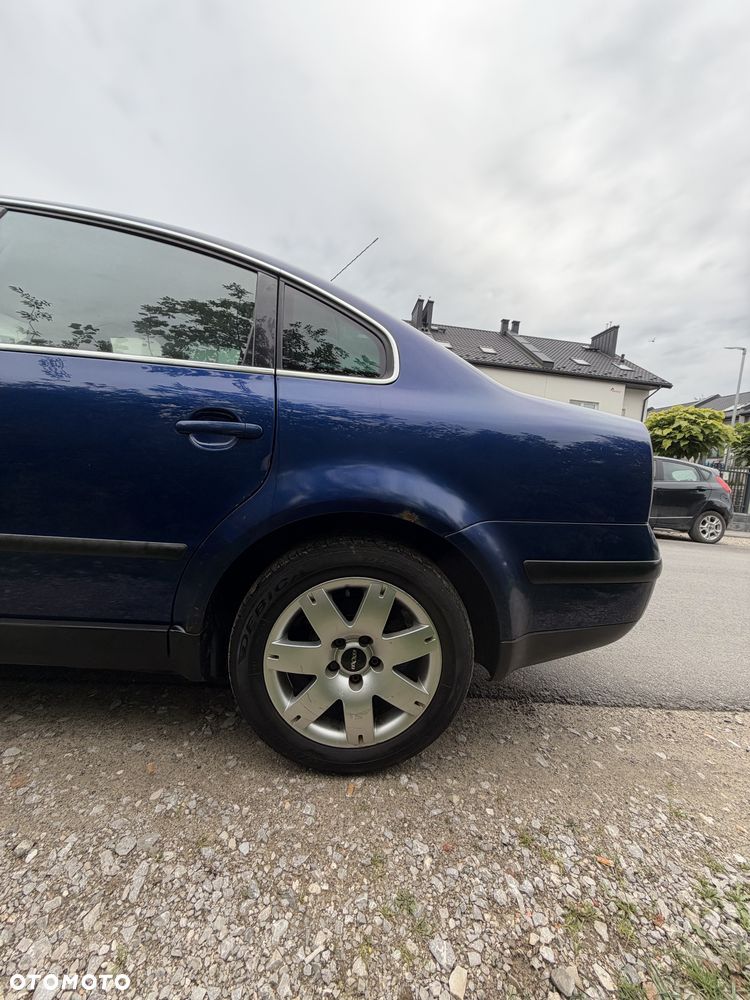 Volkswagen Passat - 5
