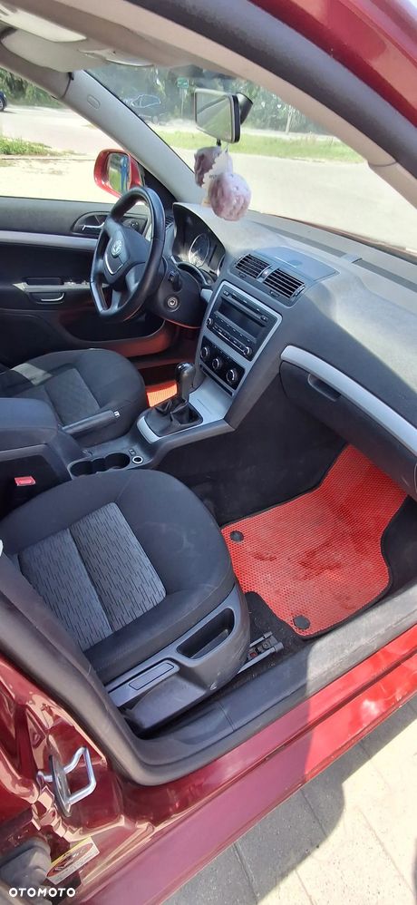 Skoda Octavia 1.8 T FSI Ambiente - 12