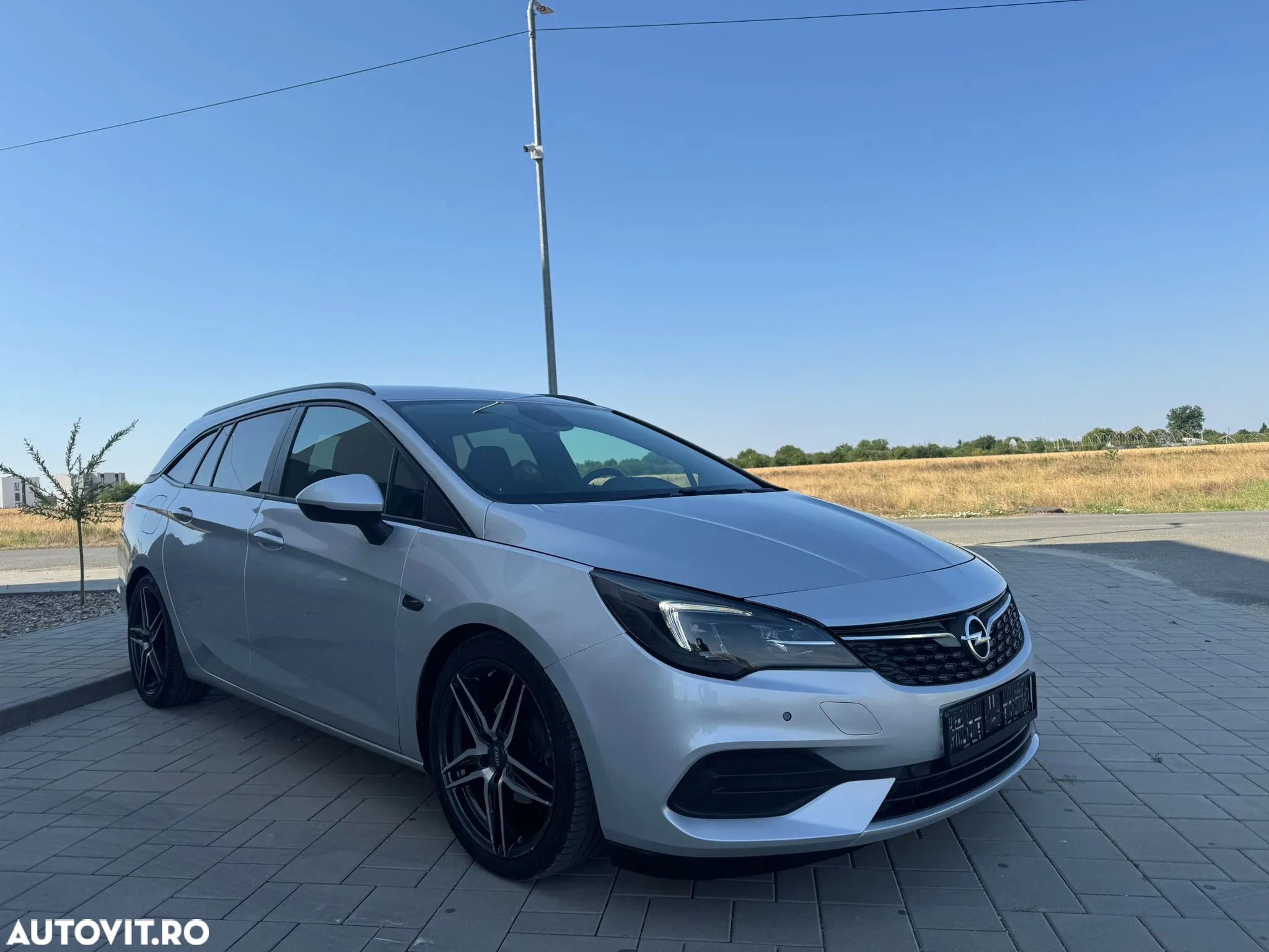 Opel Astra 1.5 D Start/Stop Sports Tourer Edition - 1