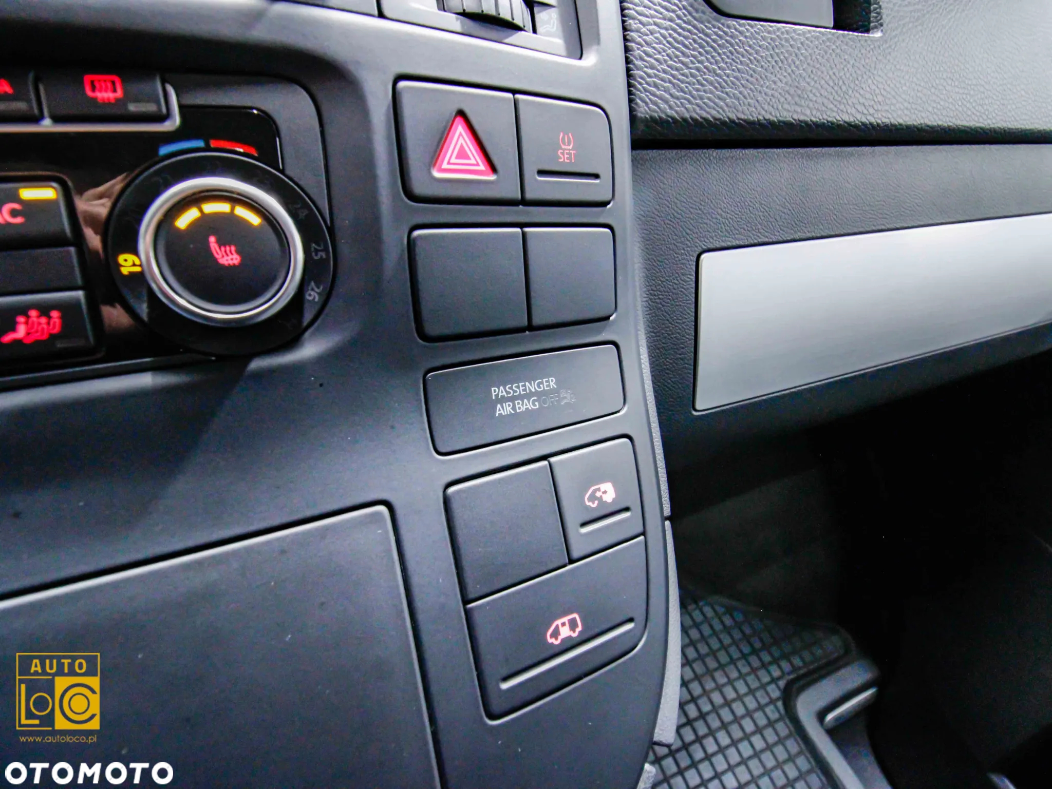 Volkswagen Multivan 2.0 BiTDI L2 Comfortline DSG - 25