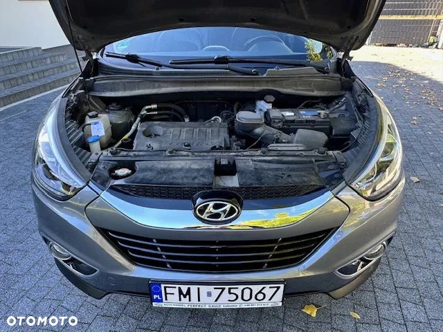 Hyundai ix35 1.7 CRDi 2WD blue Finale Silver - 17
