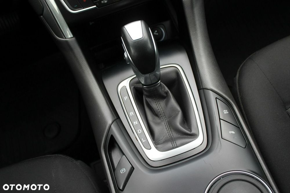 Ford Mondeo SW 2.0 Hybrid Trend - 18