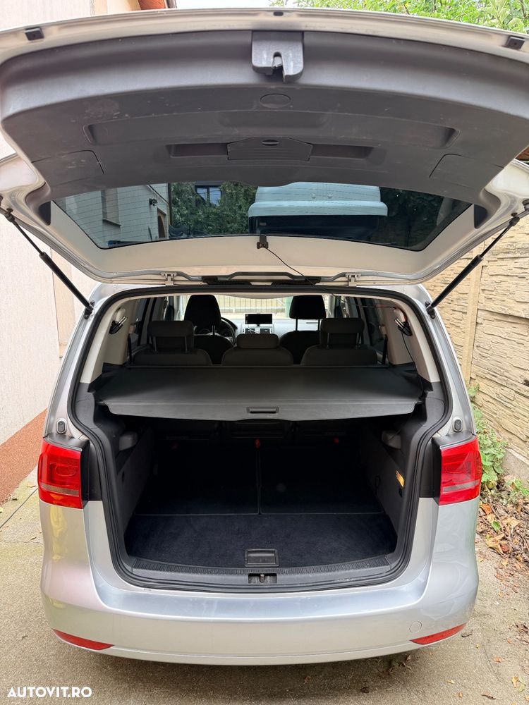 Volkswagen Touran 1.6 TDI DSG Trendline - 27
