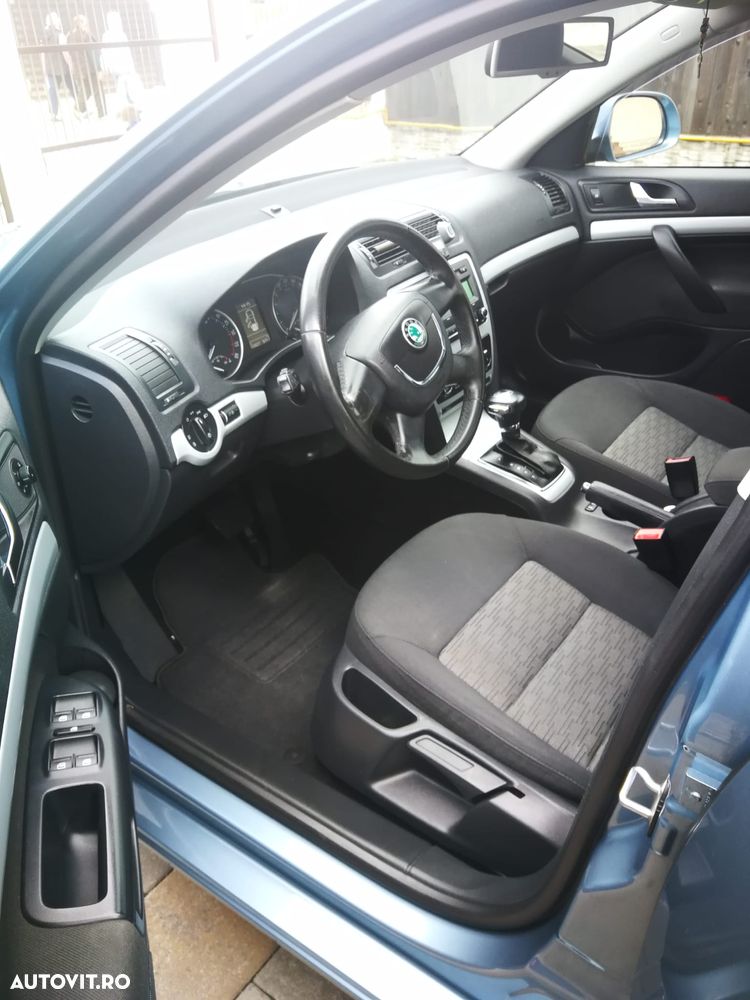 Skoda Octavia 1.6 TDI Business DSG - 7