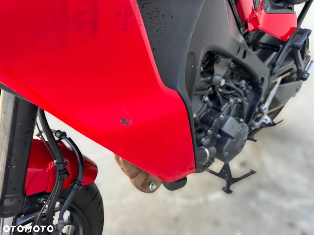 Yamaha MT - 12