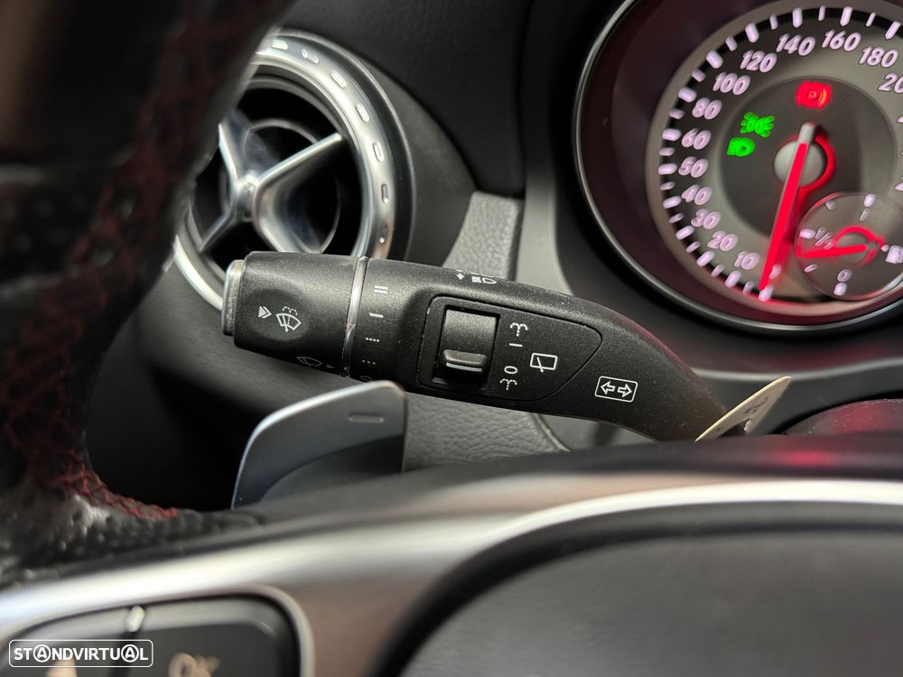 Mercedes-Benz GLA 200 d 4Matic 7G-DCT AMG Line - 26