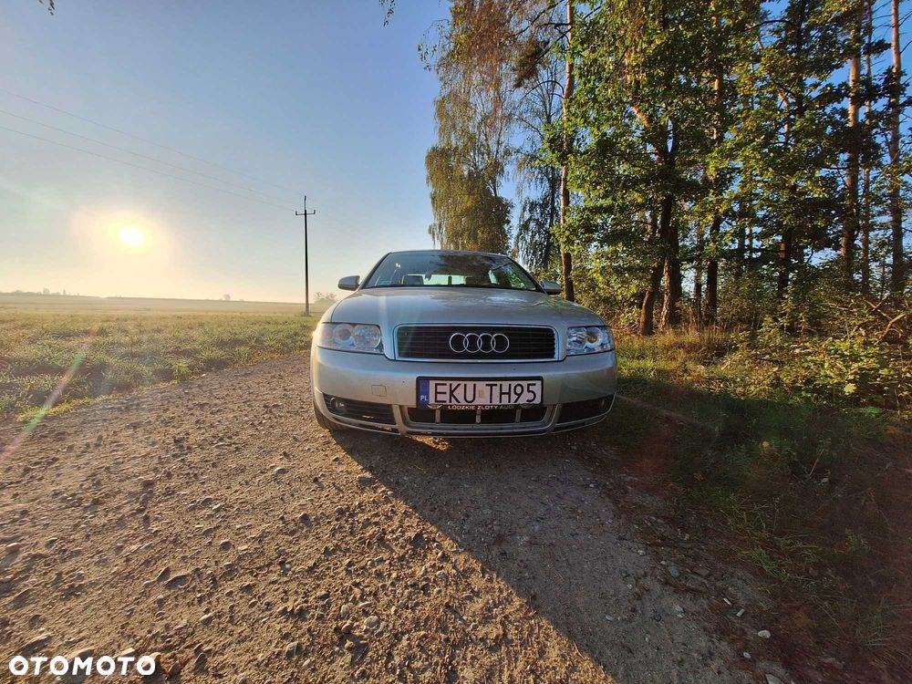 Audi A4 Limousine