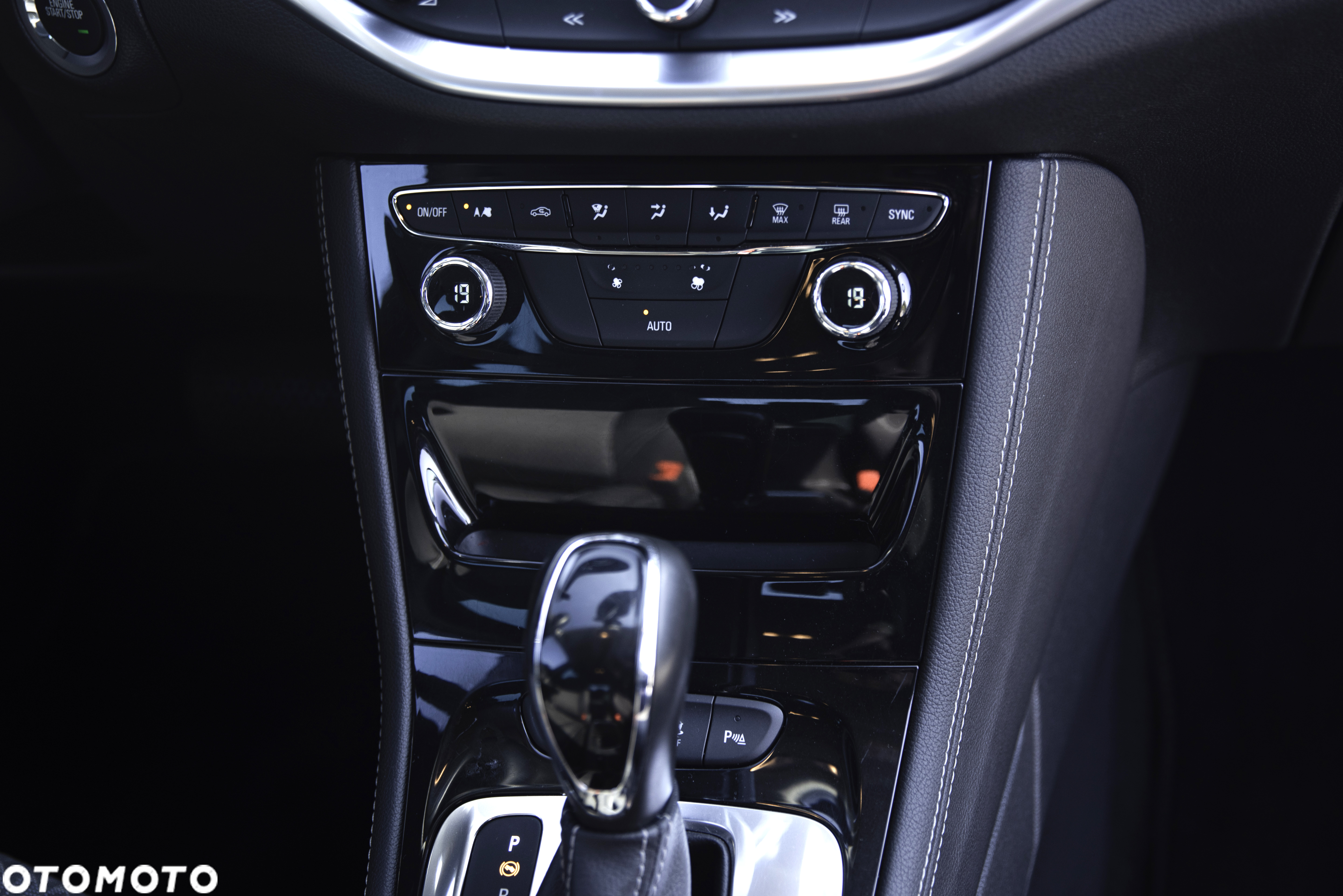 Opel Astra 1.6 D (CDTI) Automatik Innovation - 12