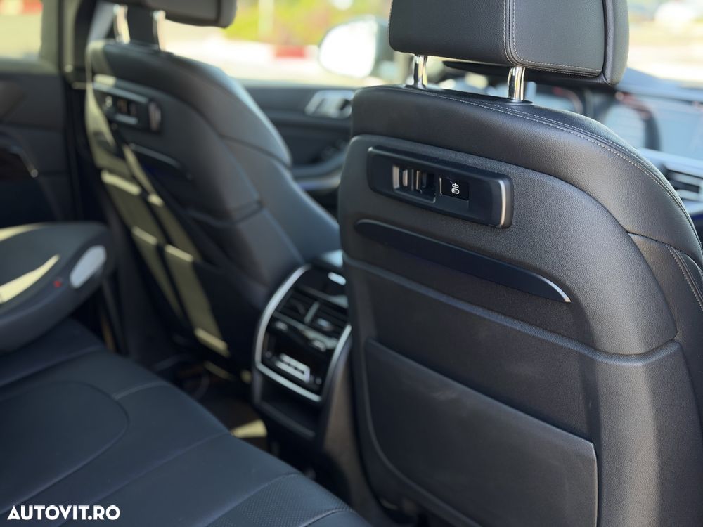 BMW X5 2019 — imagine 12