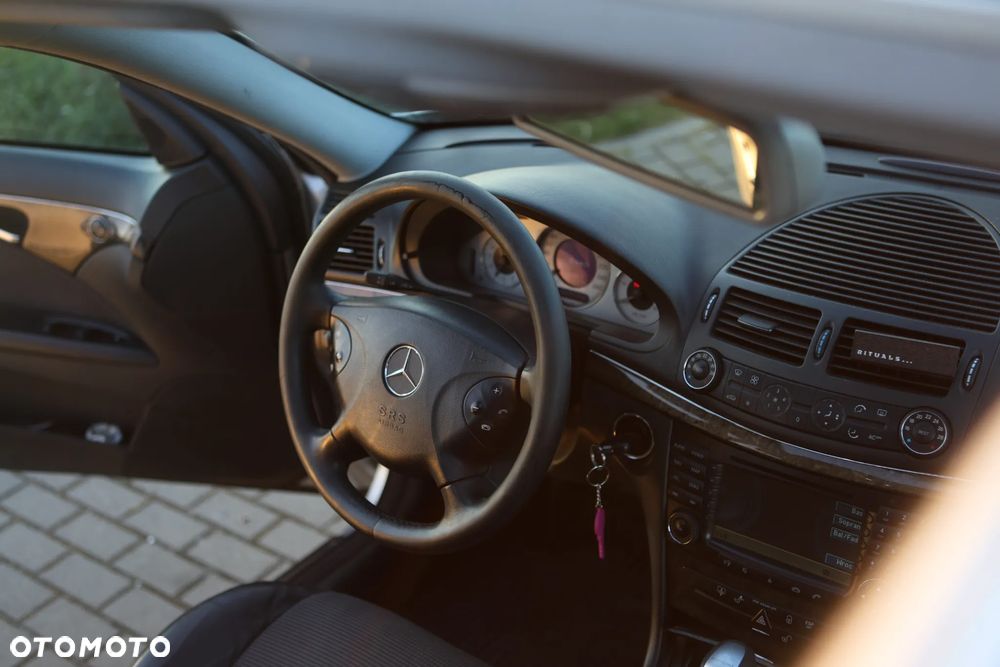 Mercedes-Benz Klasa E - 6