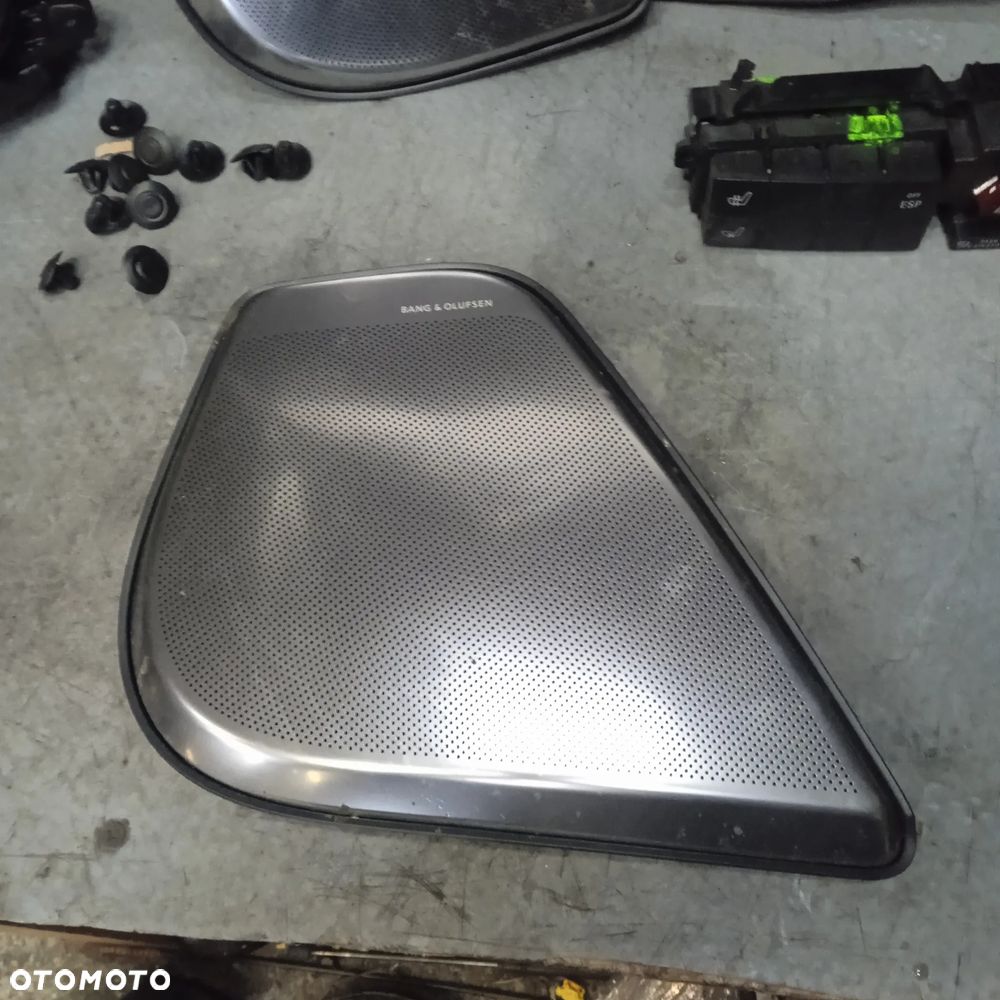 Blenda osłona głośnika Bang&Olufsen A6 C7 4G0035436B - 1