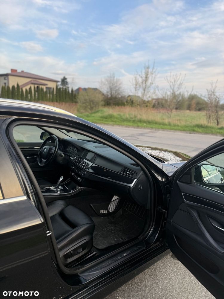 BMW Seria 5 520d xDrive - 2