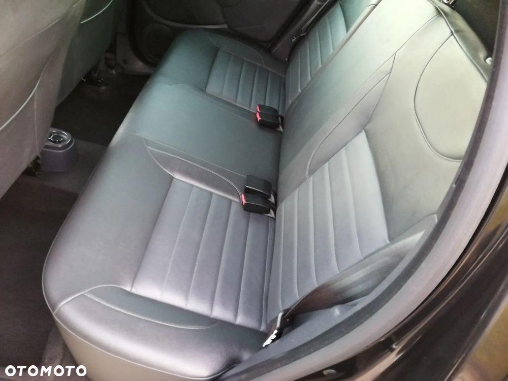 Dacia Duster 1.2 TCe Laureate S&S EU6 - 24