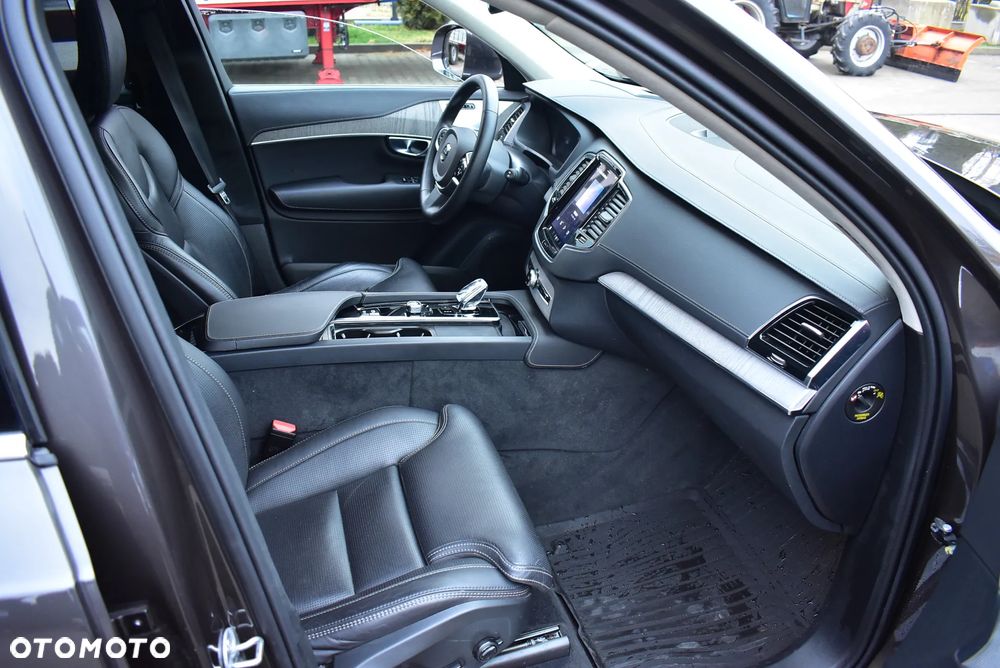 Volvo XC 90 T8 AWD Ultra Bright - 21