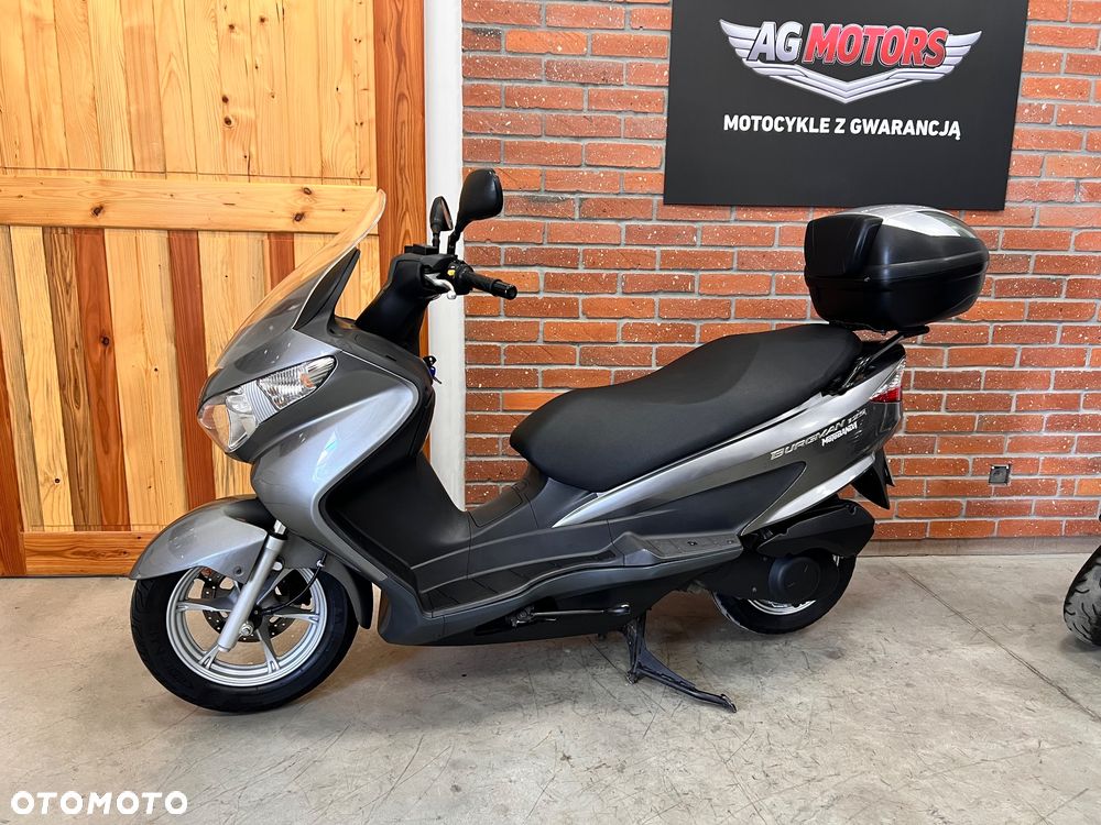 Suzuki Burgman - 13
