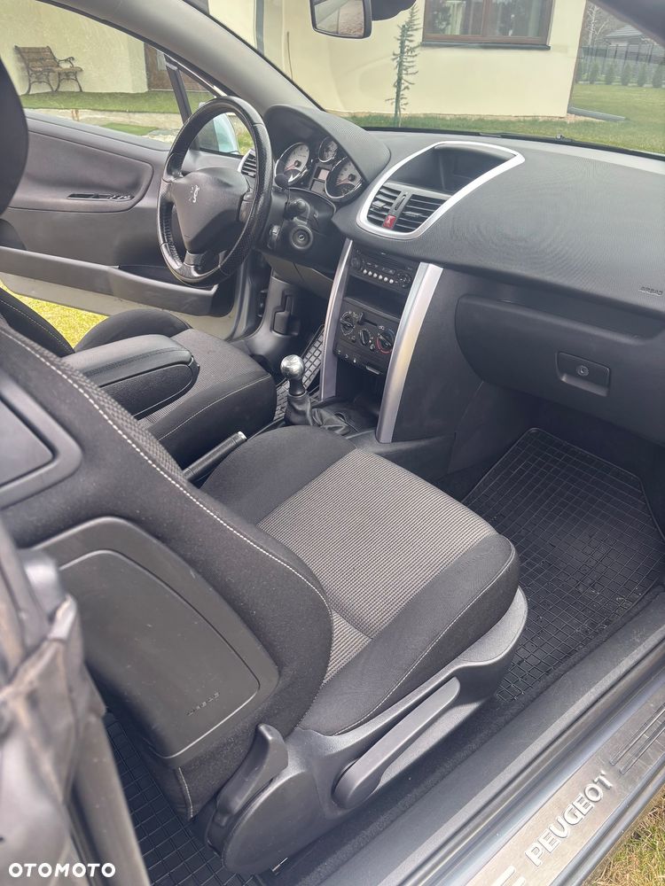 Peugeot 207 - 5