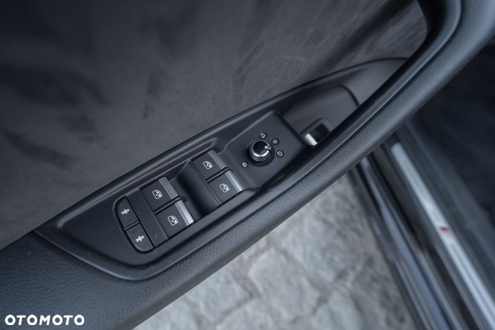 Audi A4 Avant - 27