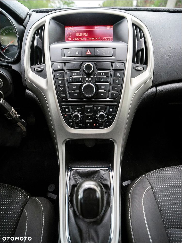 Opel Astra - 24