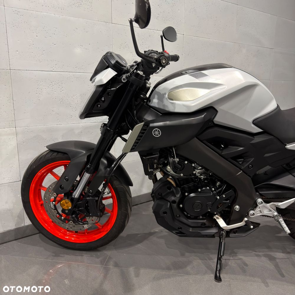 Yamaha MT - 10