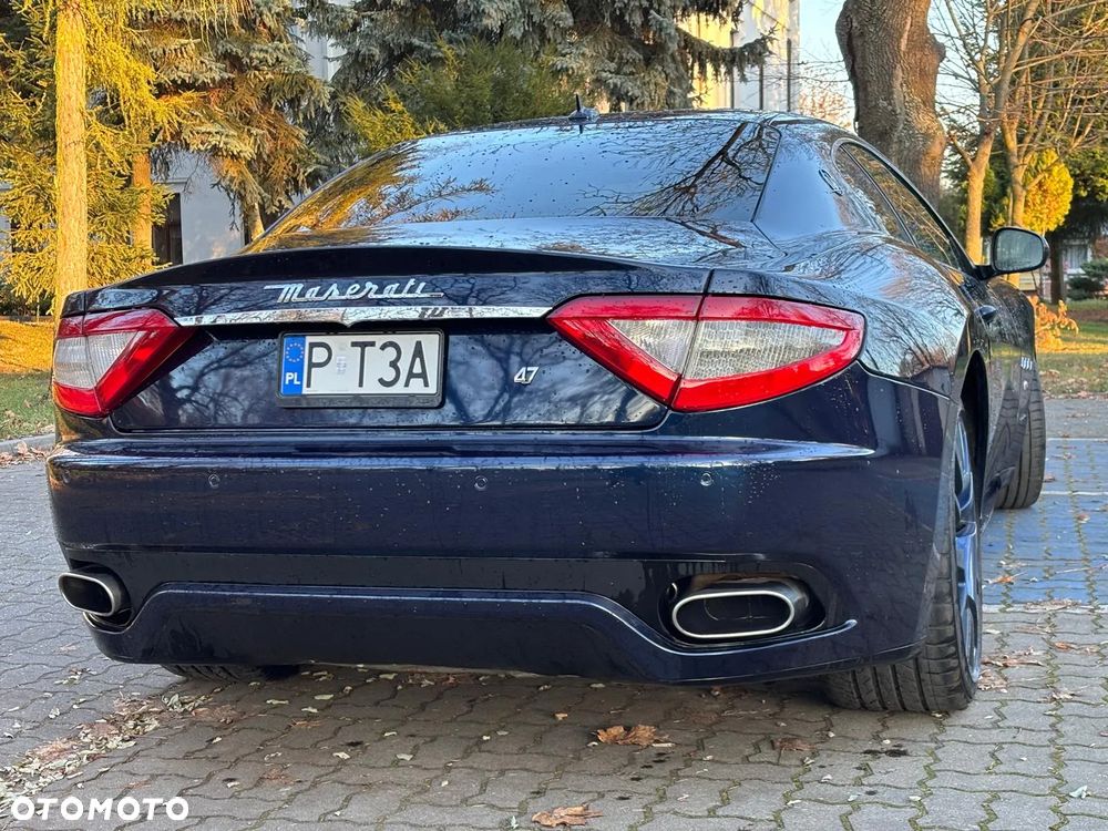 Maserati GranTurismo S - 12