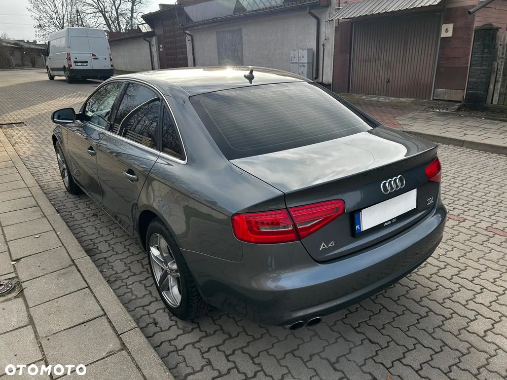 Audi A4 Limousine 2.0 TDI DPF S line Sportpaket - 6
