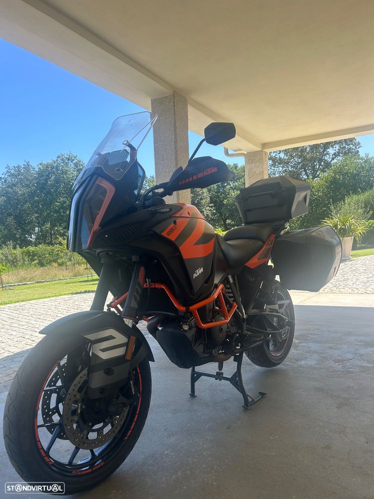KTM 1390 Super Adventure S - 1