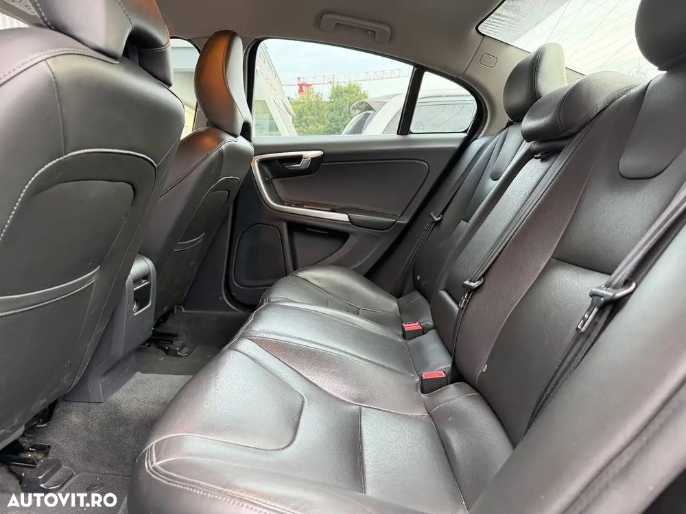 Volvo S60 - 6