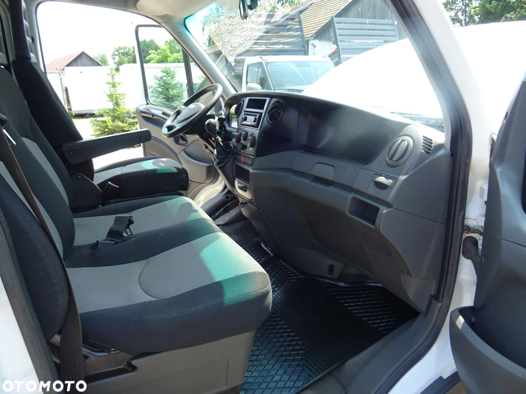 Iveco 35s13 Doka Skrzynia 124tys km Oryginał Hak - 17
