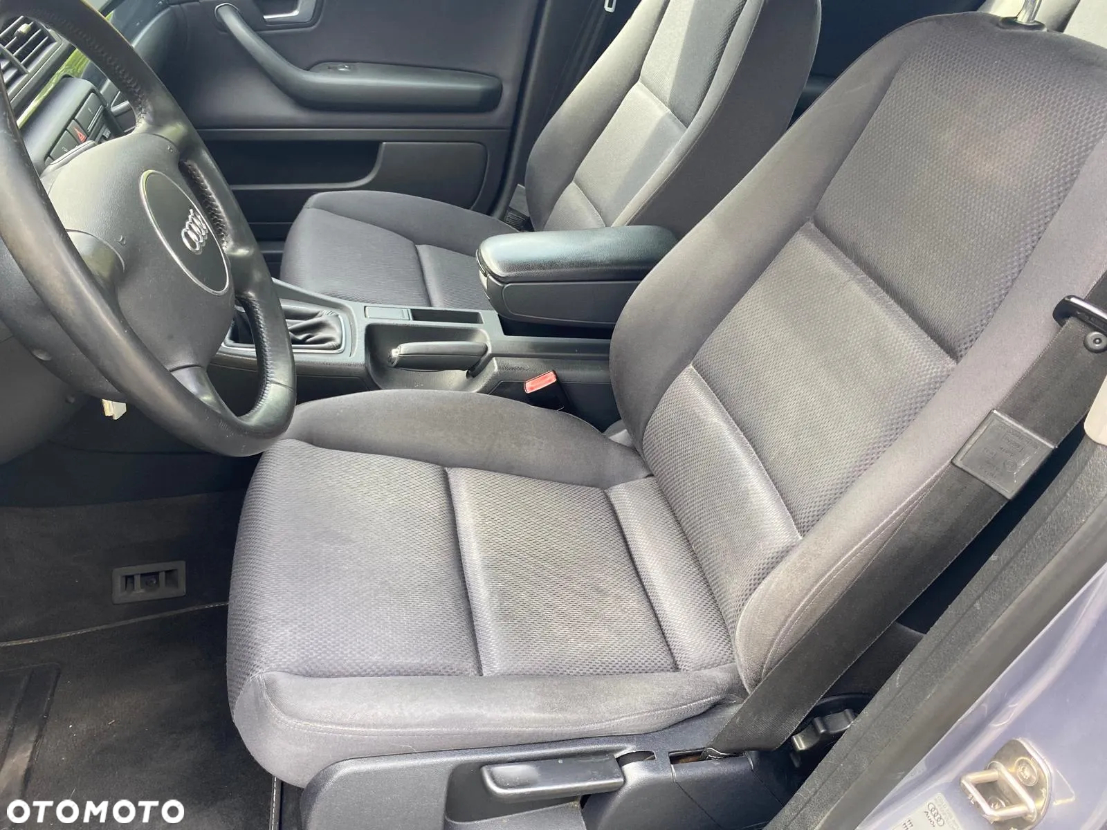 Audi A4 2.4 - 13