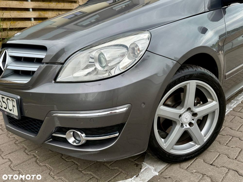Mercedes-Benz Klasa B 200 Turbo SPORT EDITION - 20