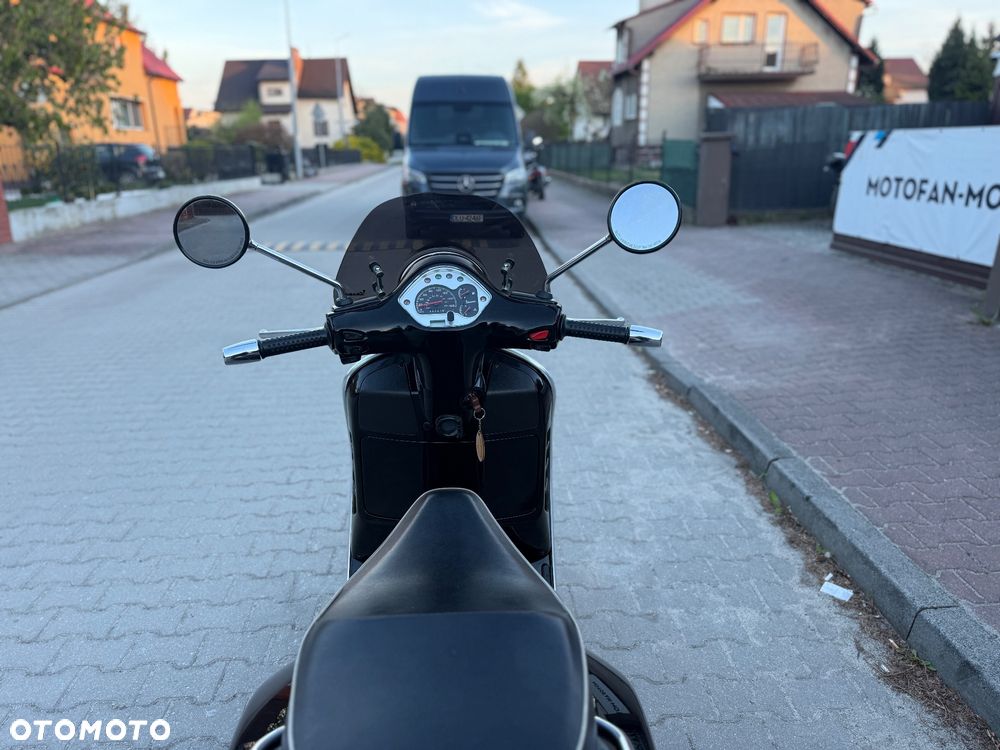 Piaggio Vespa - 14