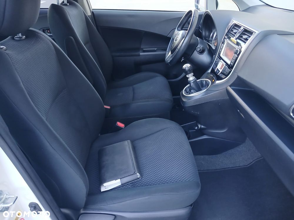 Toyota Verso S 1.33 VVT-i Start-Stop Club - 24