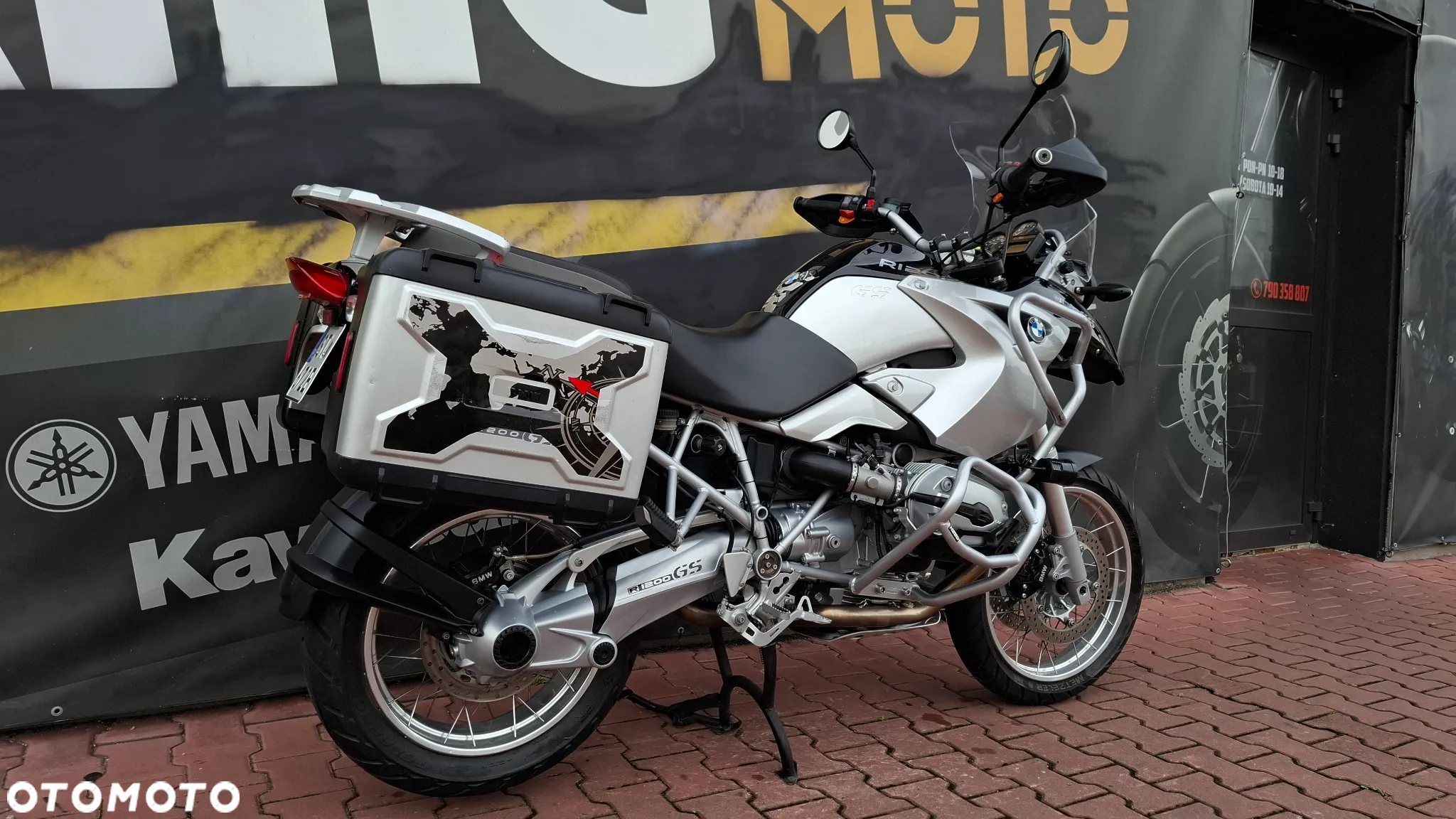 BMW R - 8