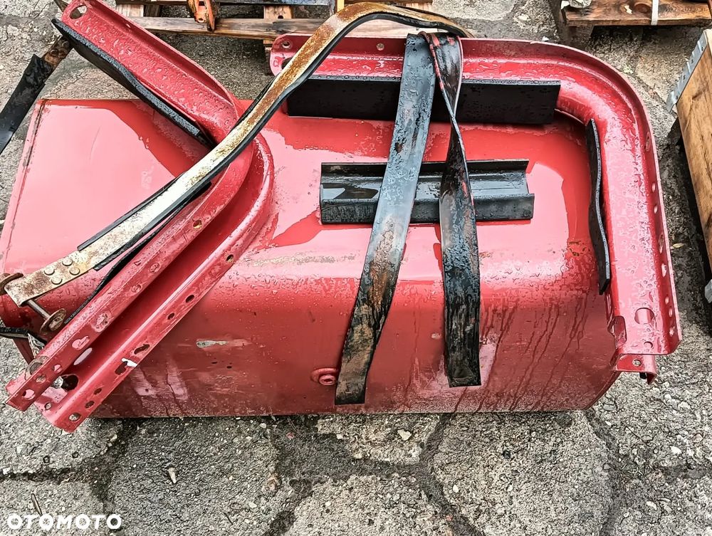 Zbiornik paliwa 250 LITRÓW kompletny z mocowaniami RENAULT MIDLINER M25 - 2