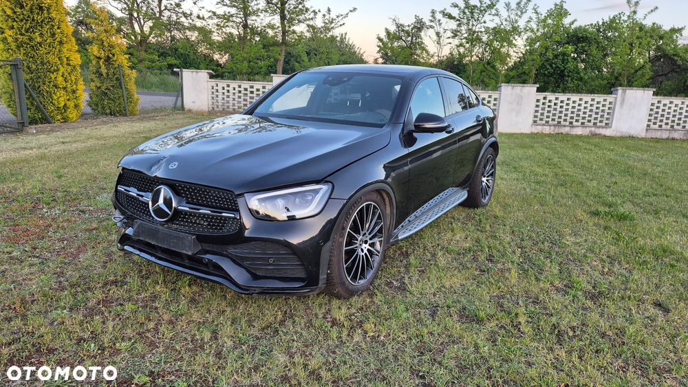 Mercedes-Benz GLC 300 d 4Matic 9G-TRONIC AMG Line - 2