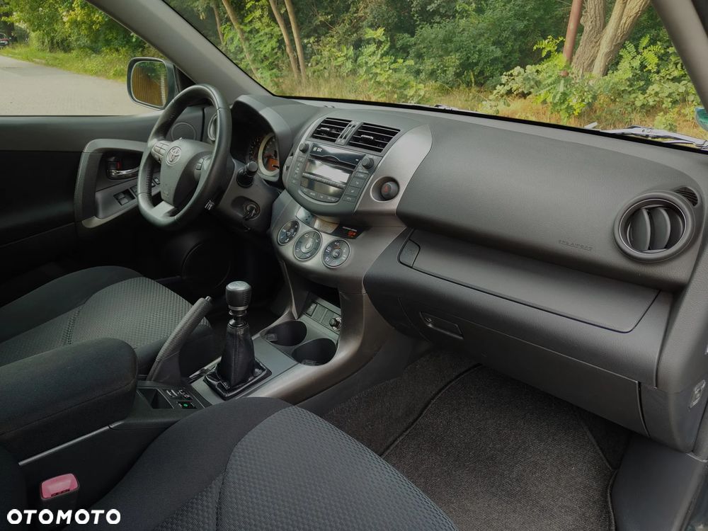 Toyota RAV4 2.0 4x2 Sol - 27