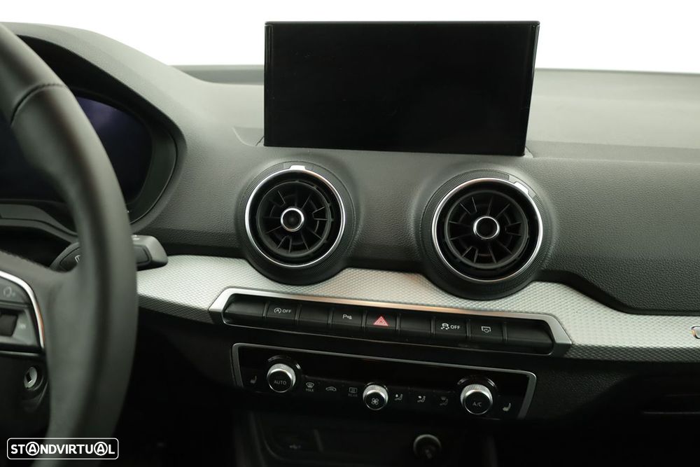 Audi Q2 35 TFSI Advanced S tronic - 9