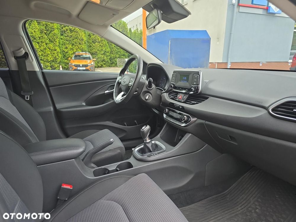 Hyundai i30 1.5 DPI Comfort - 24